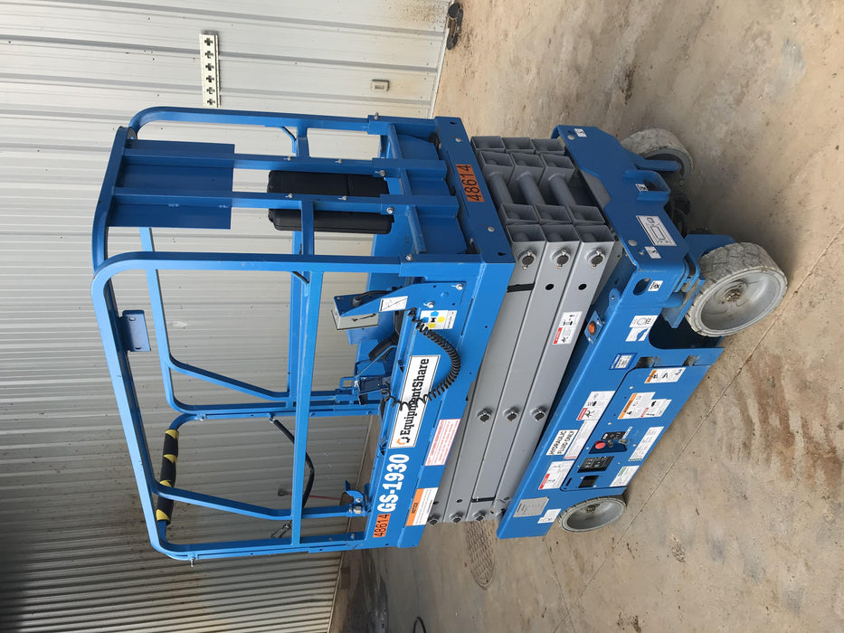 2019 Genie GS-1930 Fixed Rails with Chain Entry