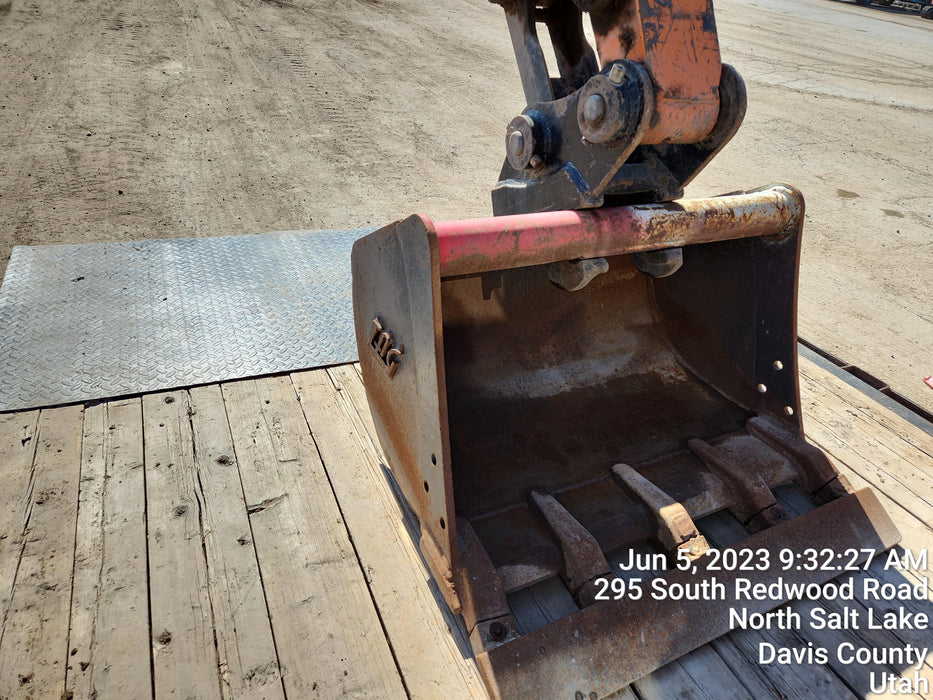 2020 TAG MANUFACTURING 30" Bucket - Tag