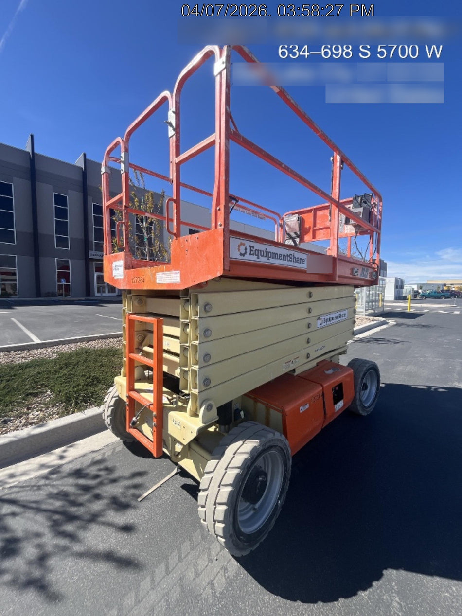 2021 JLG 4069LE