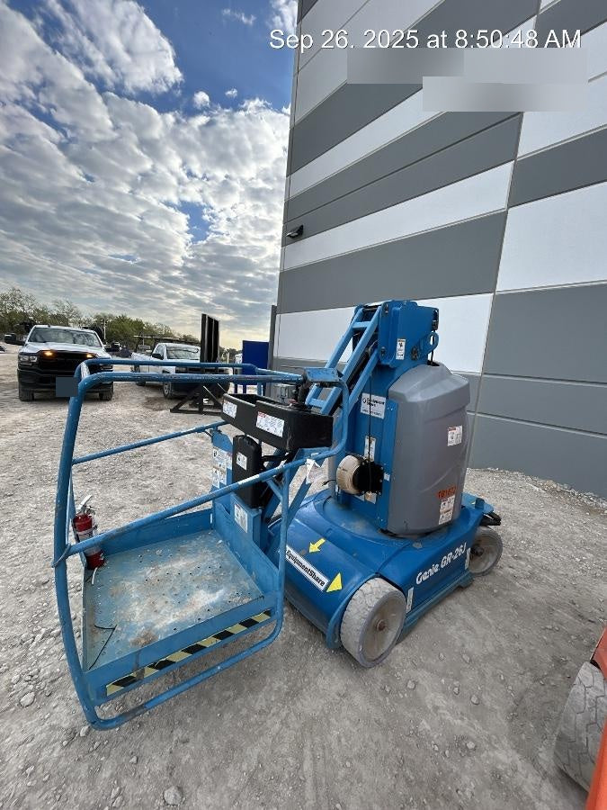 2020 GENIE GR-26J
