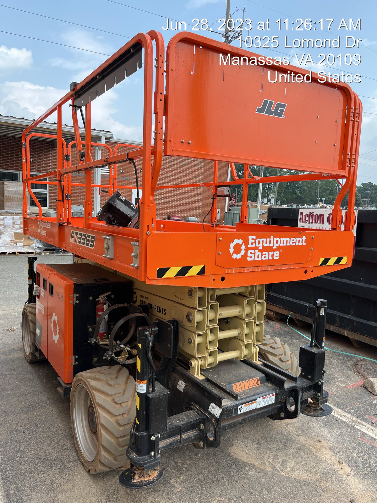 2022 JLG RT3369
