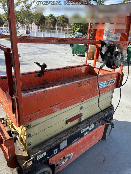 2022 JLG ES1932