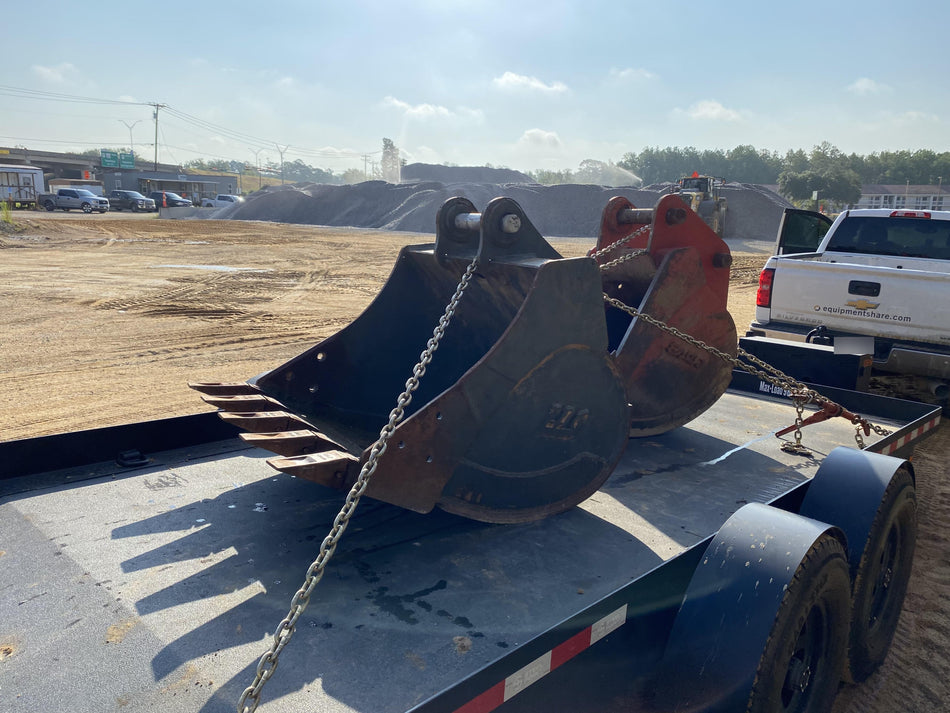 2022 ESCO 24" Bucket- Esco