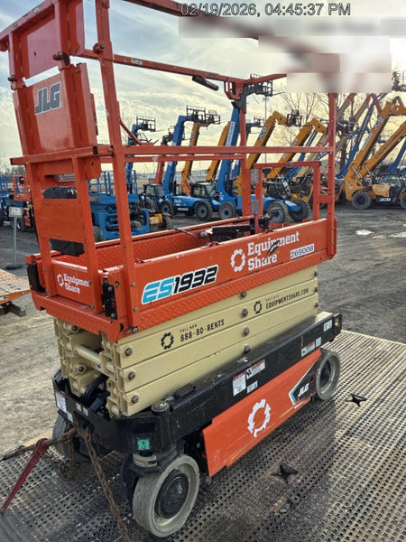 2022 JLG ES1932