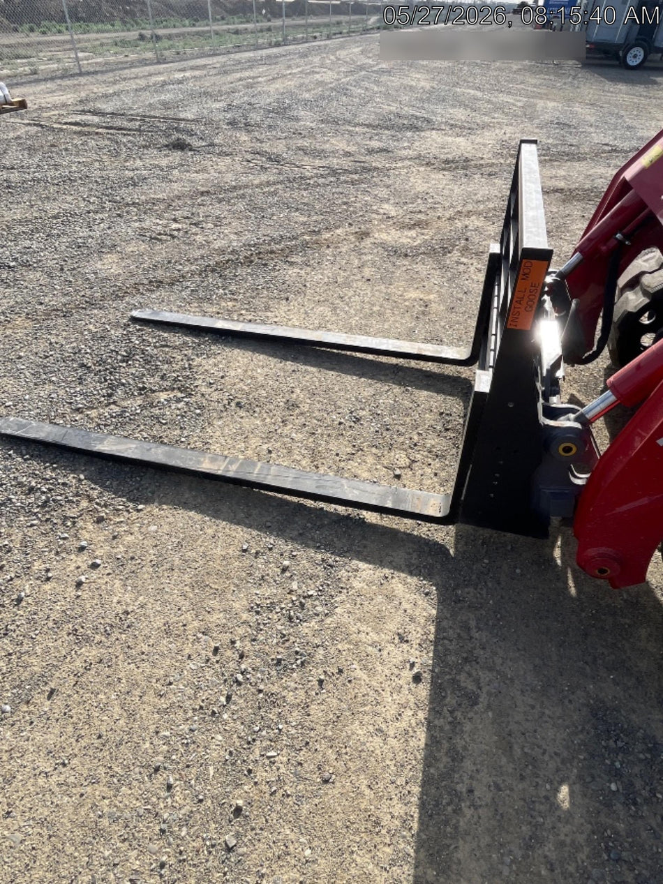 2026 ARROW MATERIAL HANDLING 72" Pallet Forks - Arrow