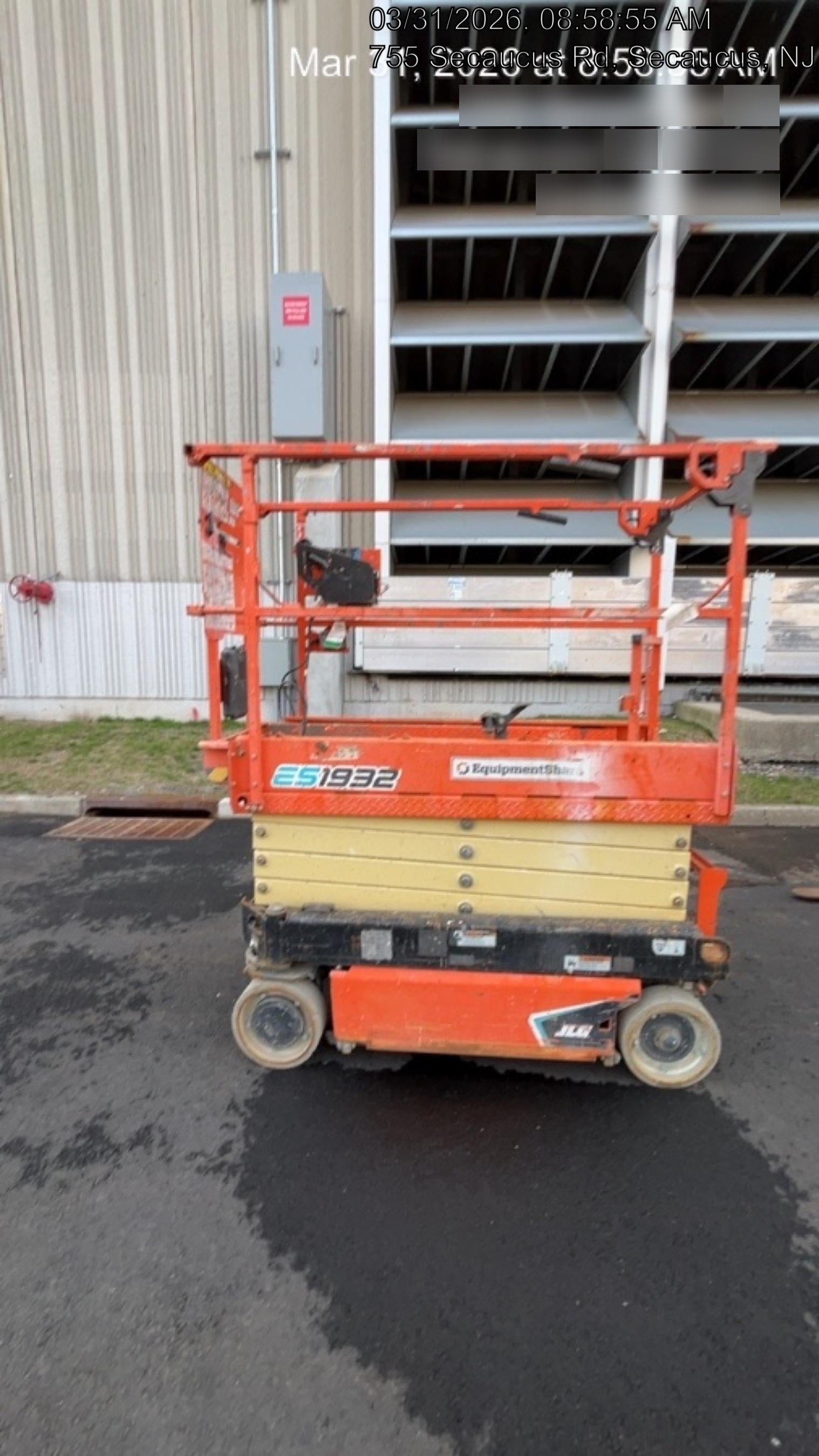 2021 JLG ES1932
