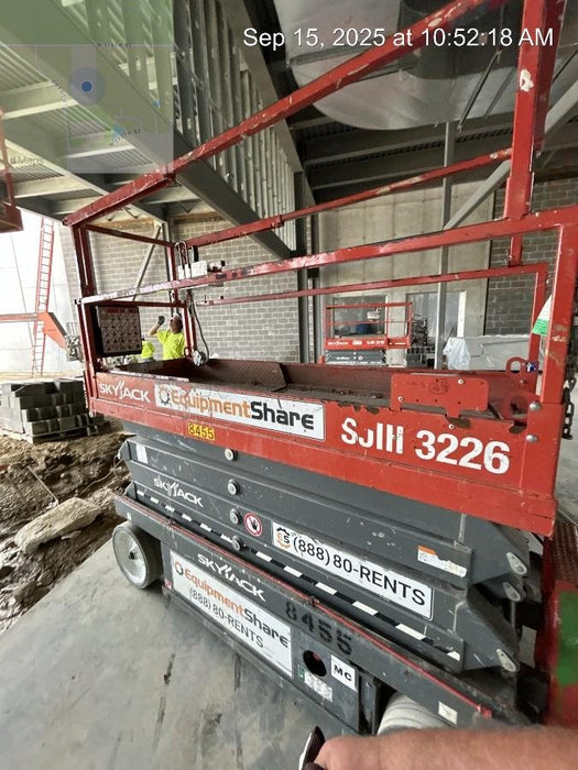 2018 Skyjack SJIII-3226 Skyjack SJIII3226 Scissor Lift w/Trojan Batteries
