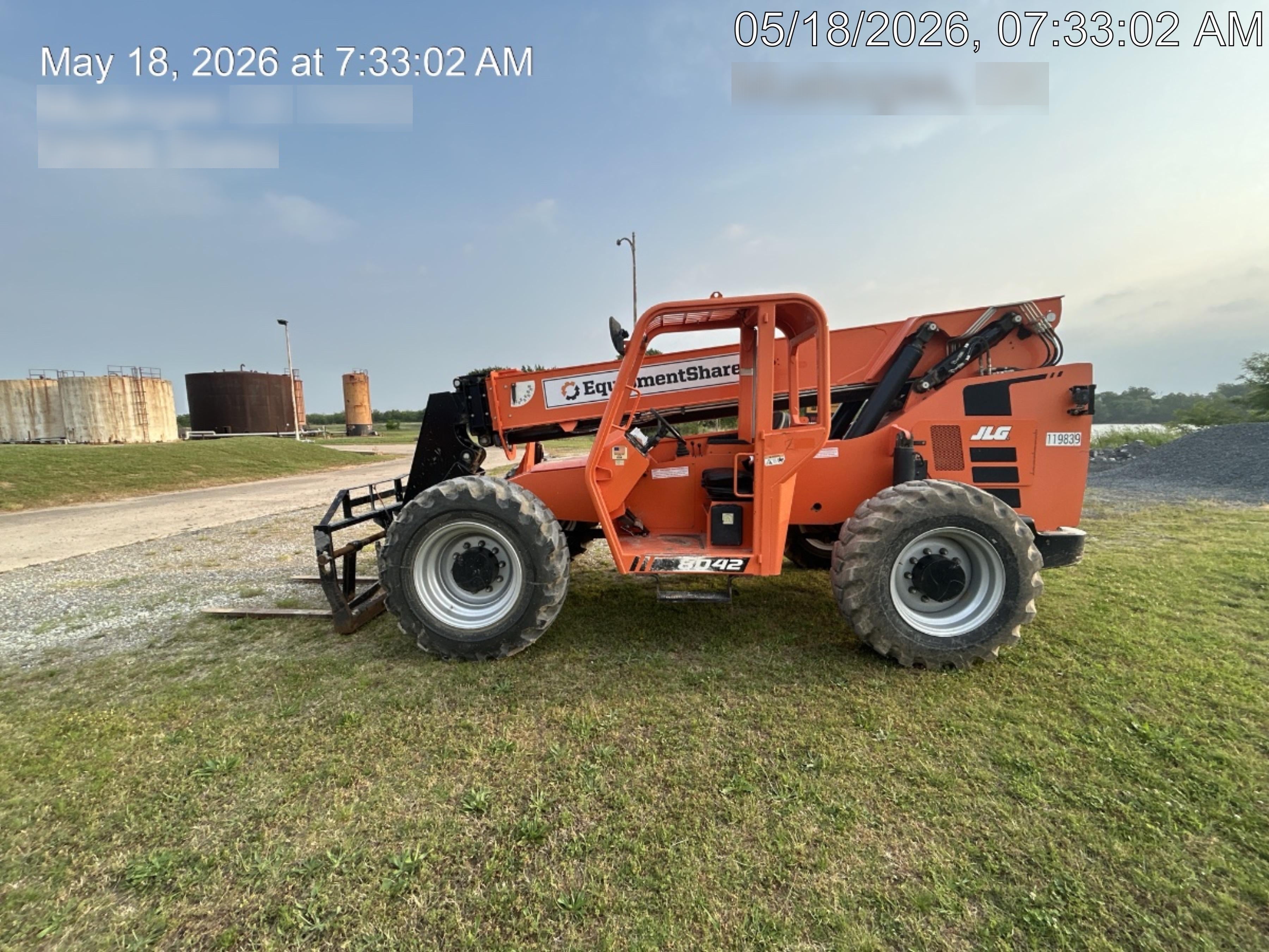 2021 SKYTRAK 8042