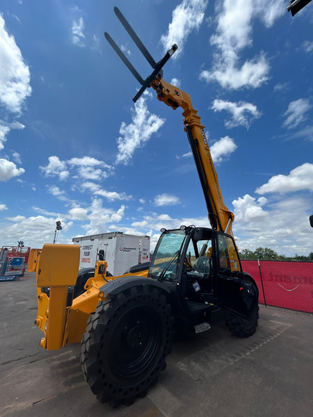 2026 JCB 512-56