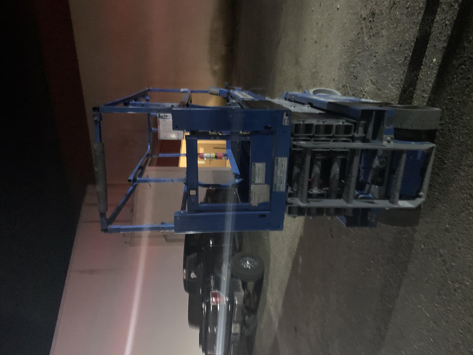 2019 Genie GS-2632 Folding rails with half height swing gate