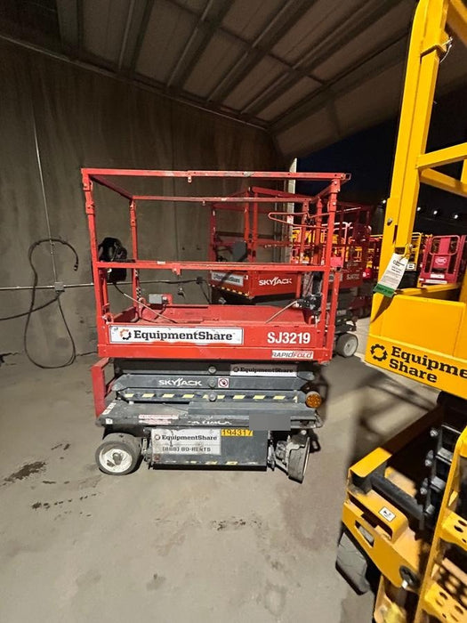 2021 SKYJACK SJ3219