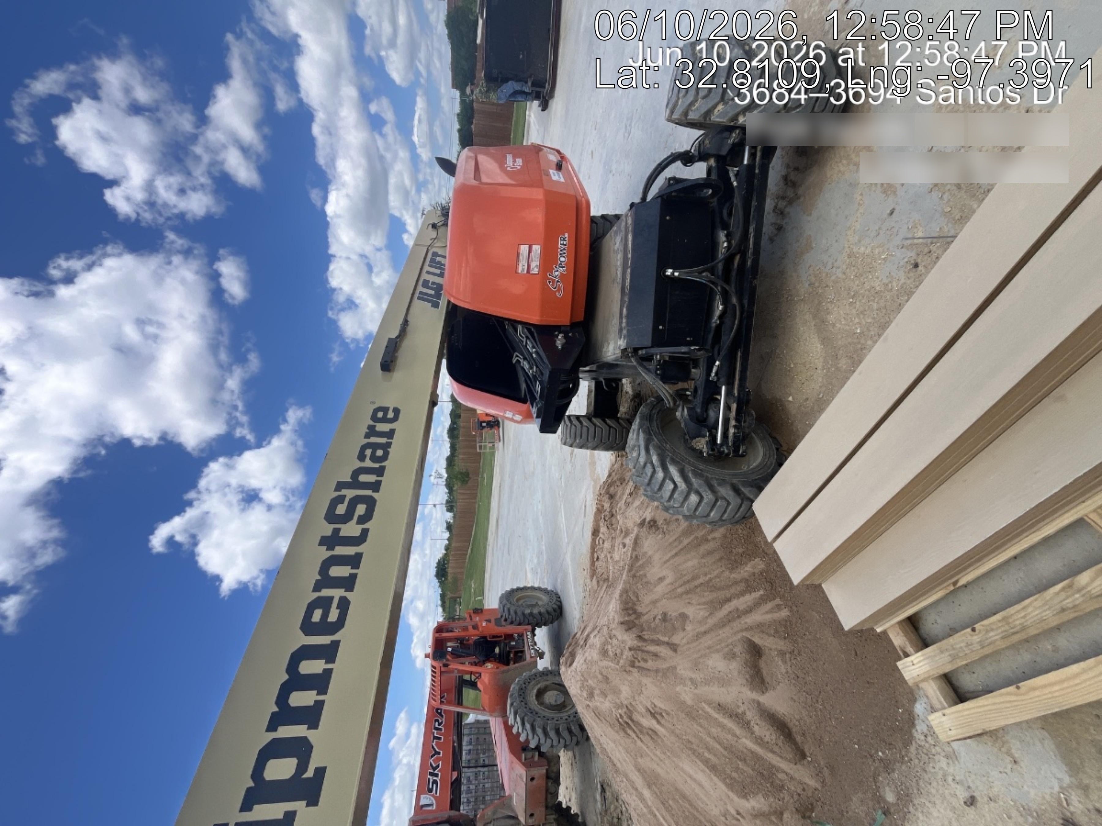 2024 JLG 660SJ