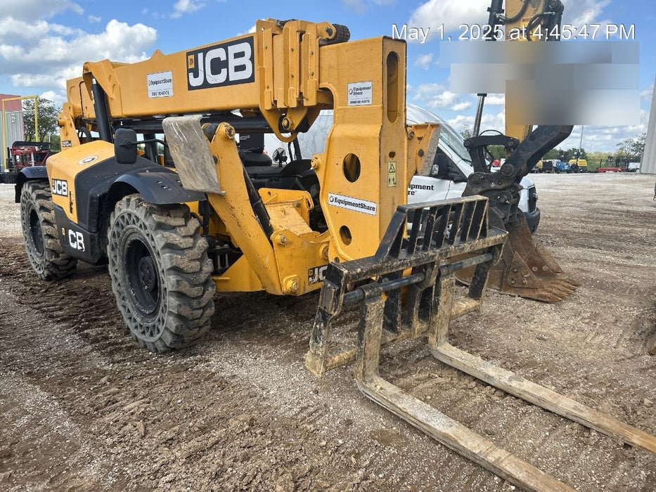 2019 JCB 510-56 74 HP, Beacon, Worklights, Aux Hydraulics, Solid Tires, 60" Carriage/Forks
