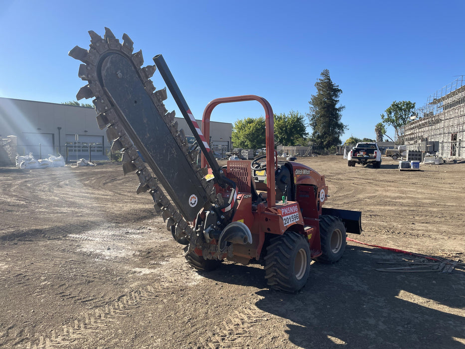 2022 DITCH WITCH RT45A