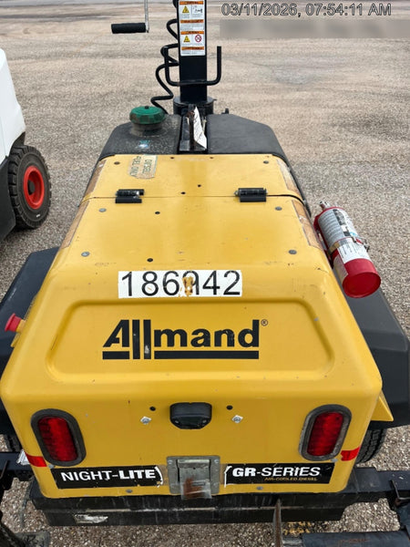Allmand NLV3GR (4) LED Light Fixture 350W, 23' Vertical Mast, 3kW Prime, Towable, Deep Sea L401, Leveling Jacks, Yanmar T4F 5.8hp