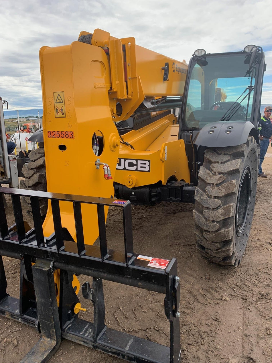 2023 JCB 509-42