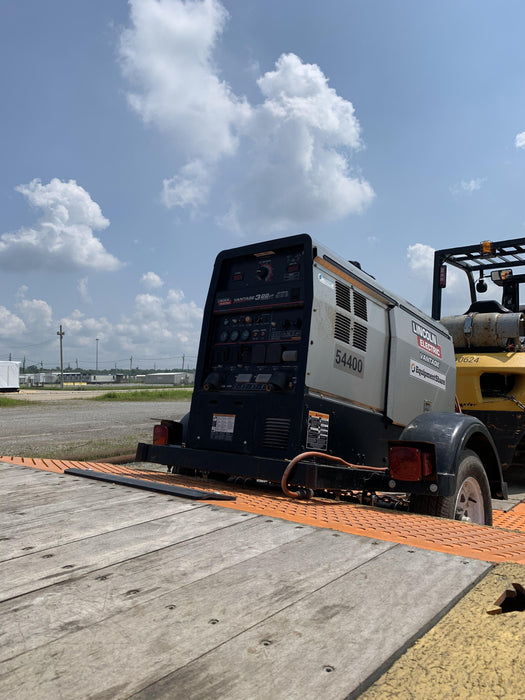 2019 Lincoln Electric Vantage 322 Welder Ready-Pak 3, Two wheel trailer, Fender and Light kit, Cable Rack