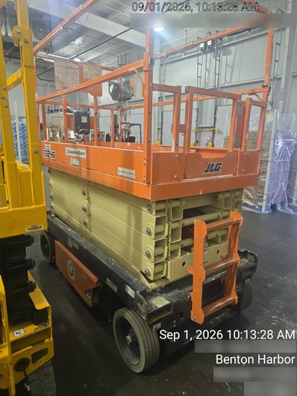 2021 JLG R3246