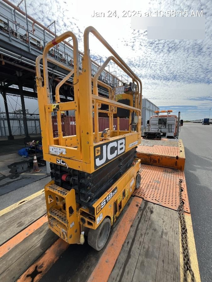 2023 JCB S1930E