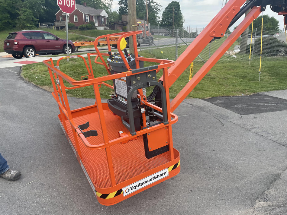 2022 JLG 1350SJP