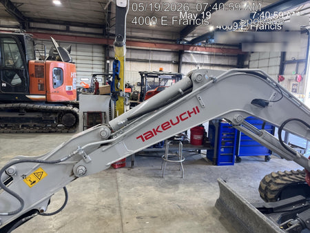 2024 TAKEUCHI TB240-CRA