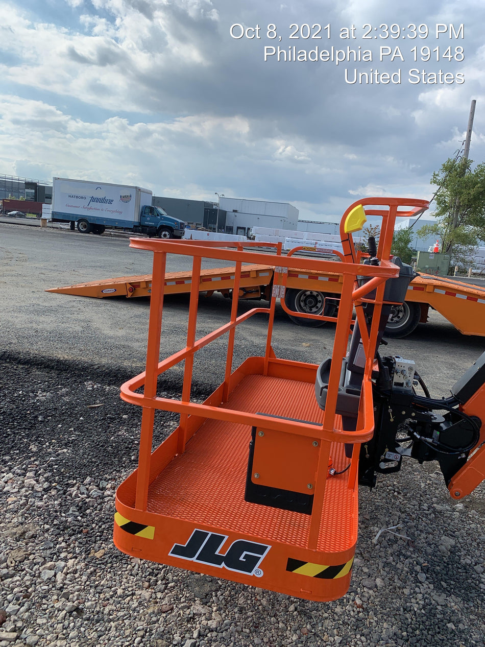2021 JLG 660SJ