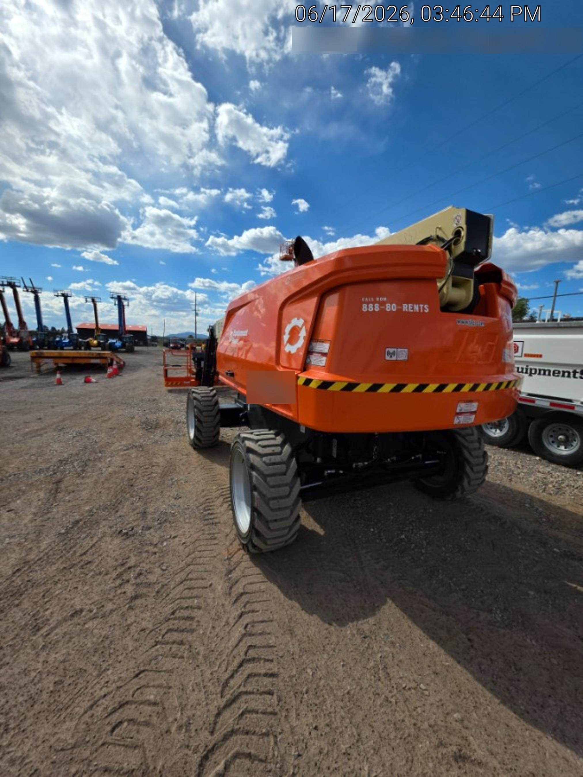 2025 JLG 660SJ
