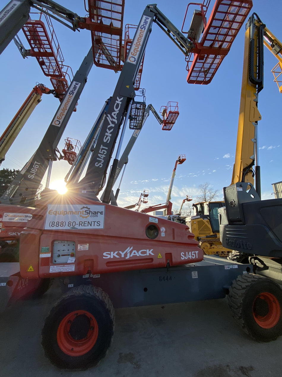 2017 SKYJACK SJ45T+