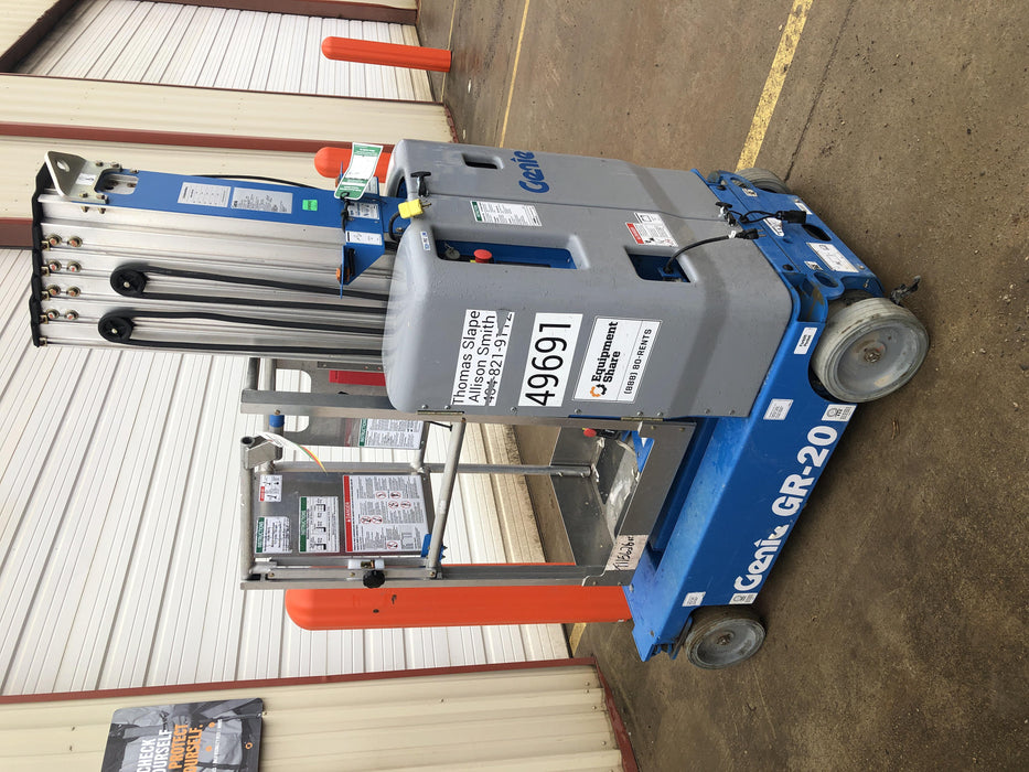 2019 GENIE GR-20