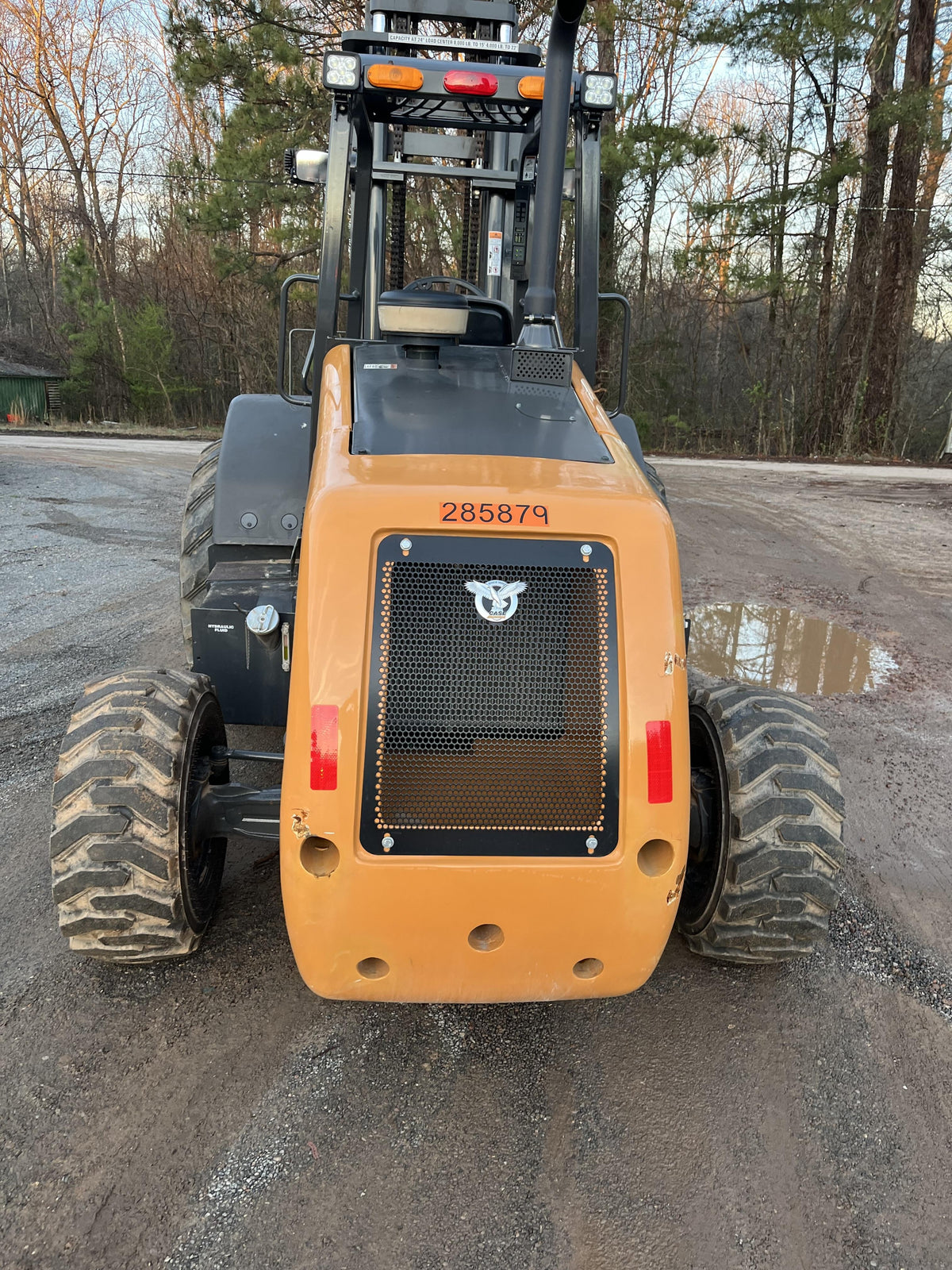 2023 CASE 588H