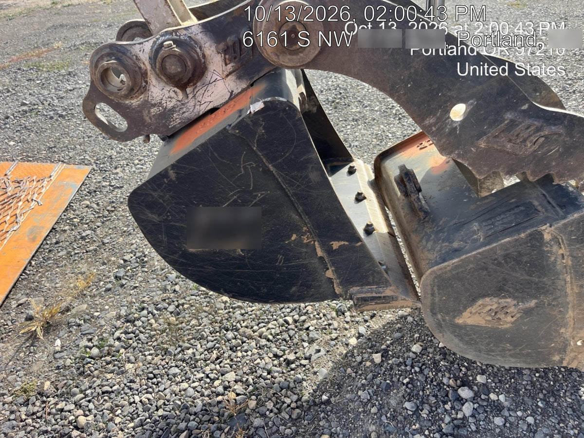 2023 TAKEUCHI TB250-2CR
