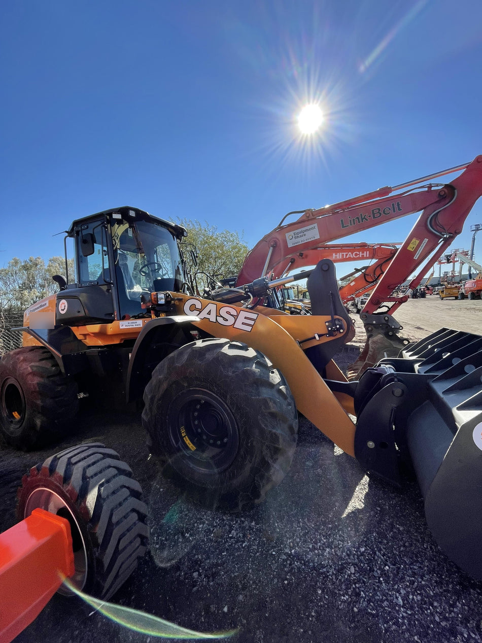 2022 CASE 821G