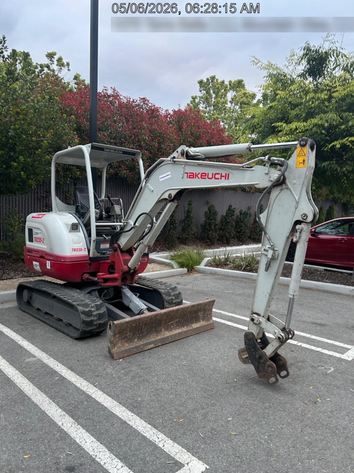 2022 TAKEUCHI TB235-2R