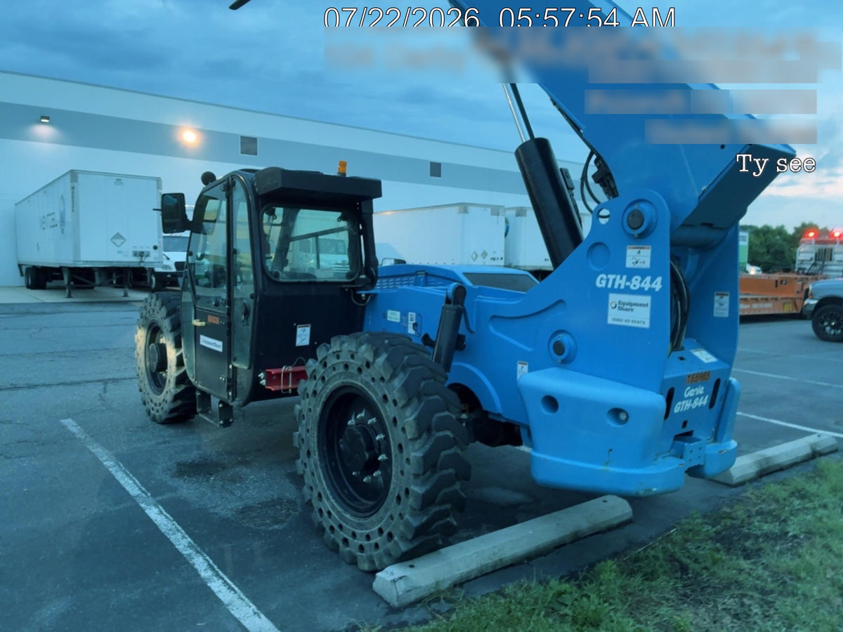 2021 GENIE GTH-844