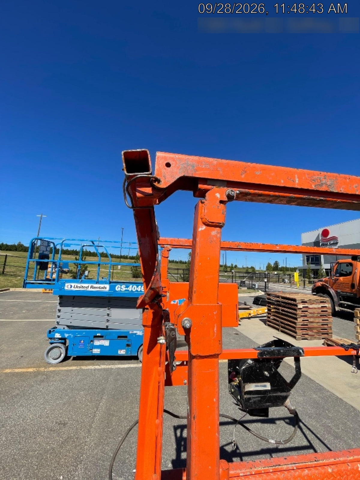 2022 JLG ES1932