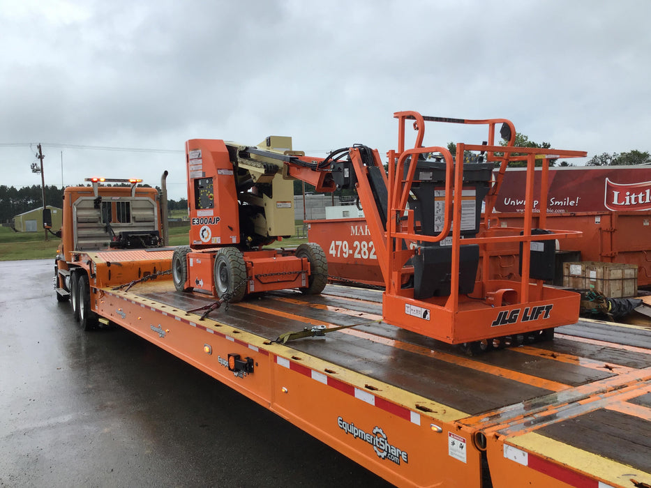 2019 JLG E300AJP