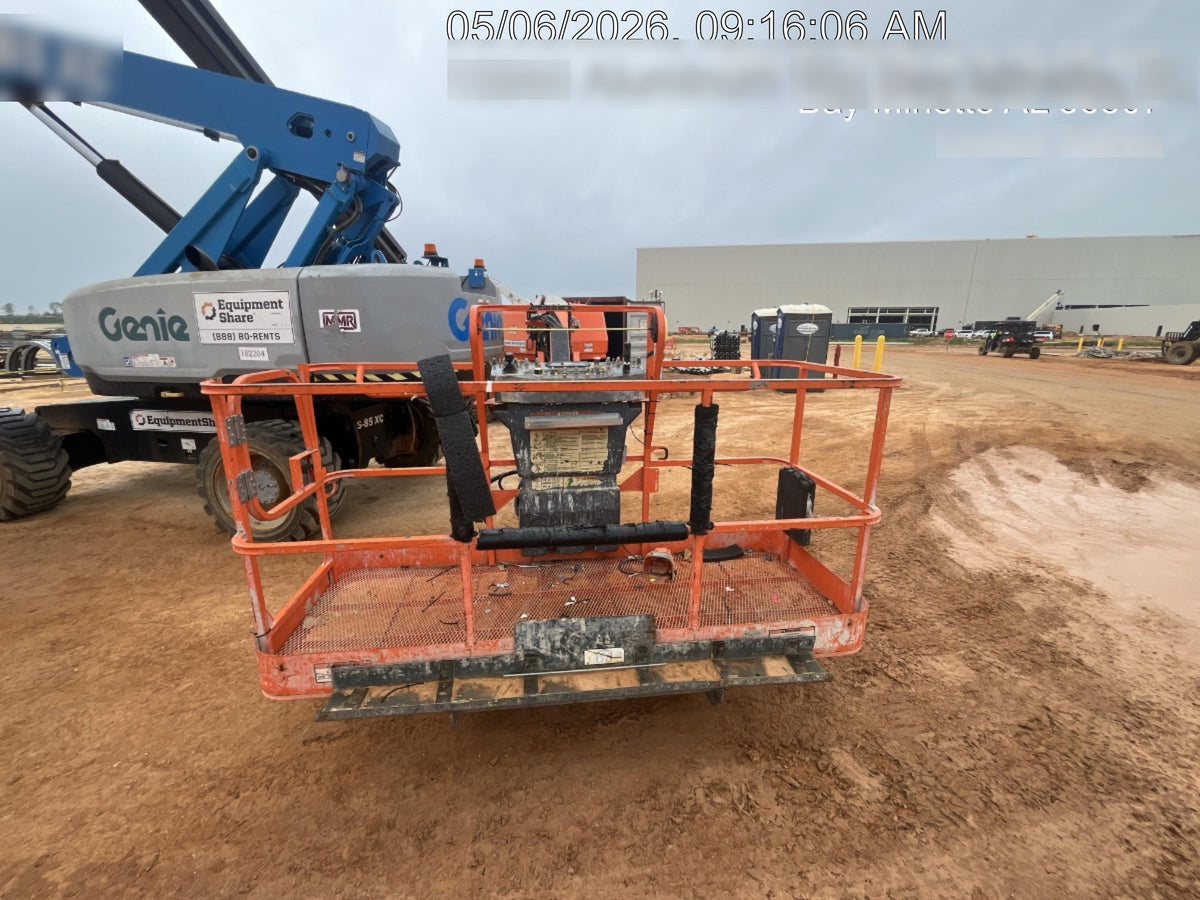 2019 JLG 660SJ