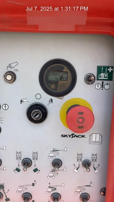 2017 SKYJACK SJ30 AJE