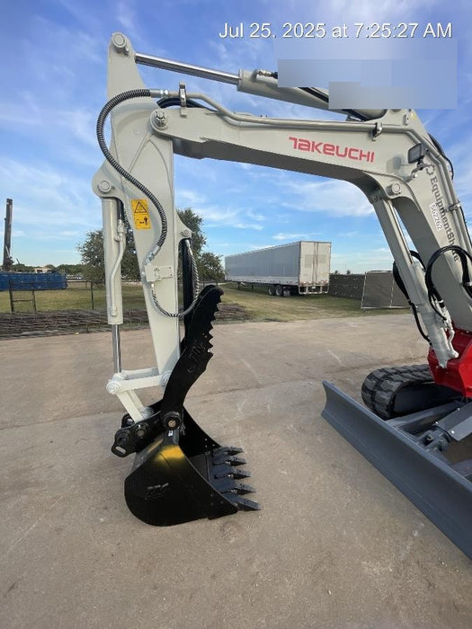 2025 TAKEUCHI 24" Bucket Takeuchi