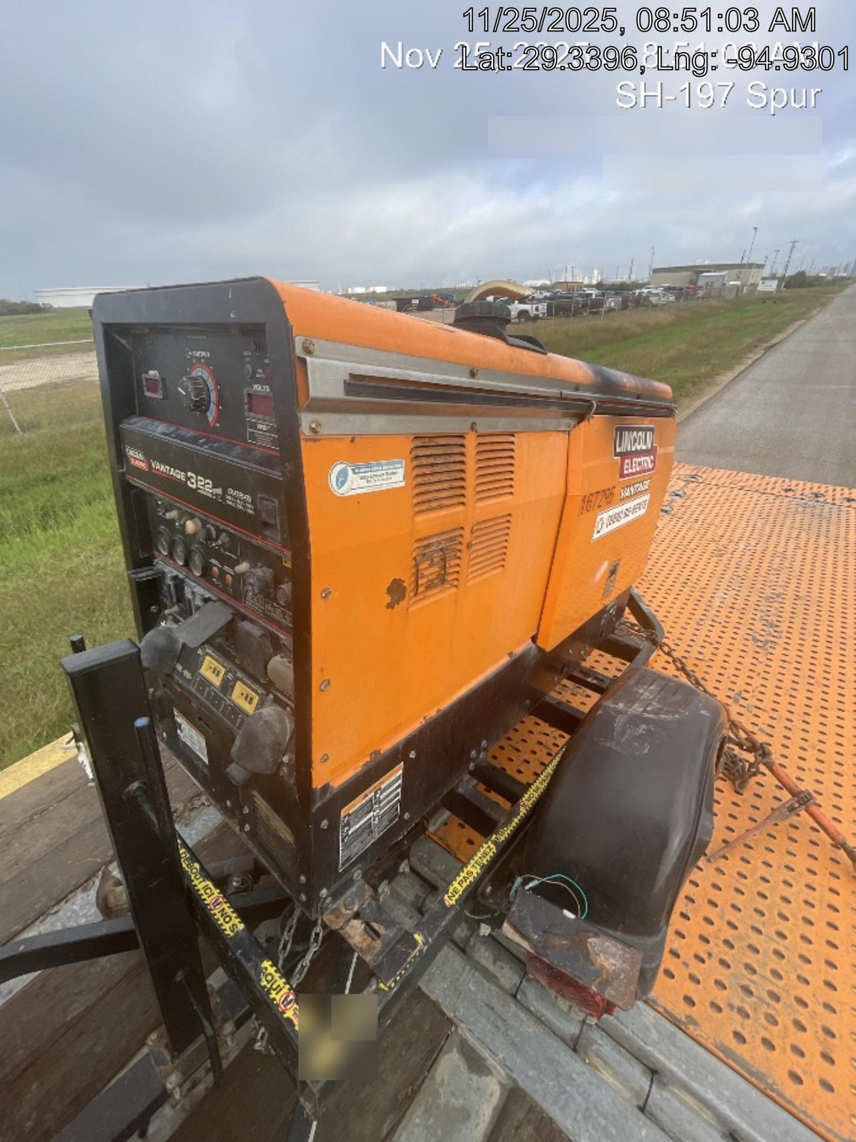 2021 Lincoln Electric Vantage 322 Vantage 322 Ready Pak 3 w/ Decals, ORANGE (includes trailer, cable rack, fender light kit) NO Telematics