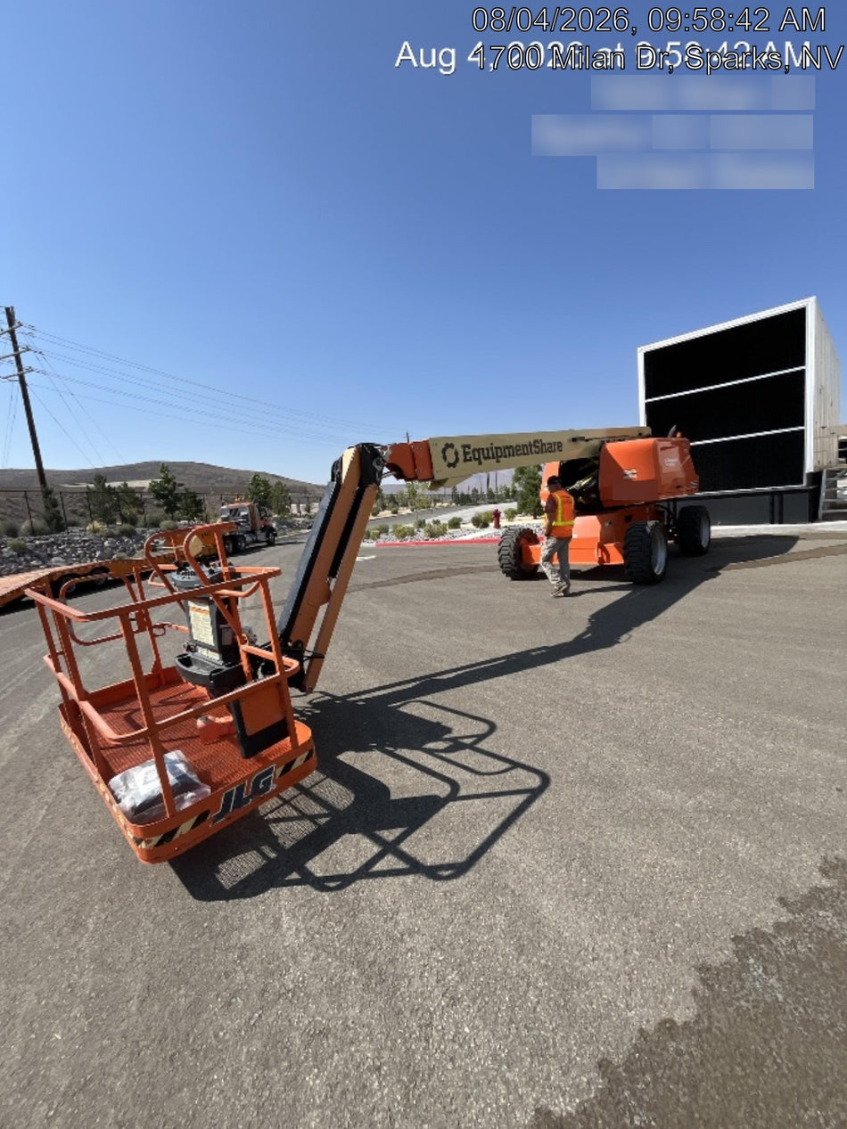 2022 JLG 660SJ