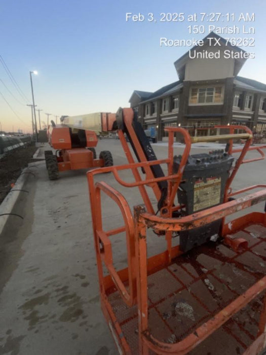 2016 JLG 660SJ