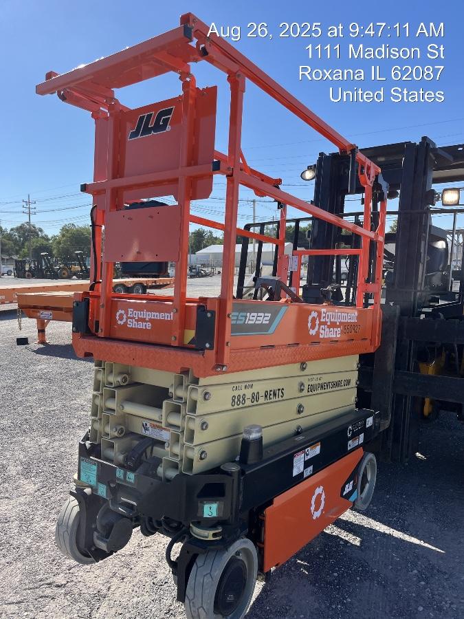 2025 JLG ES1932
