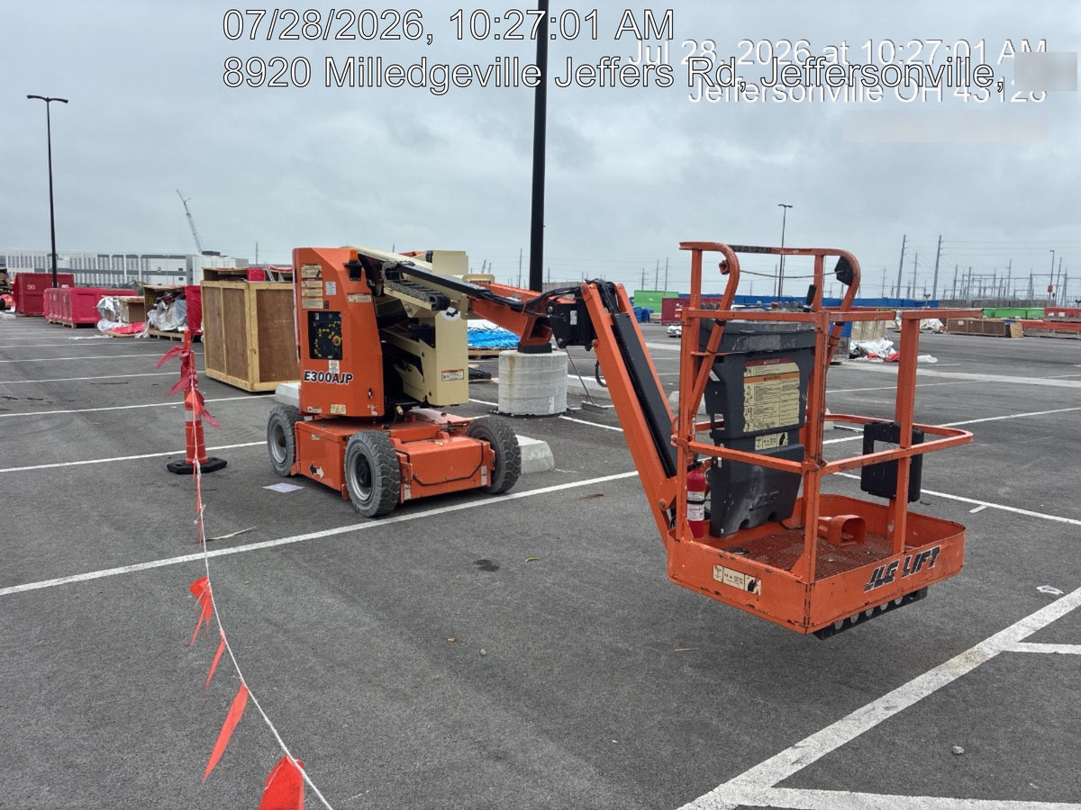 2019 JLG E300AJP