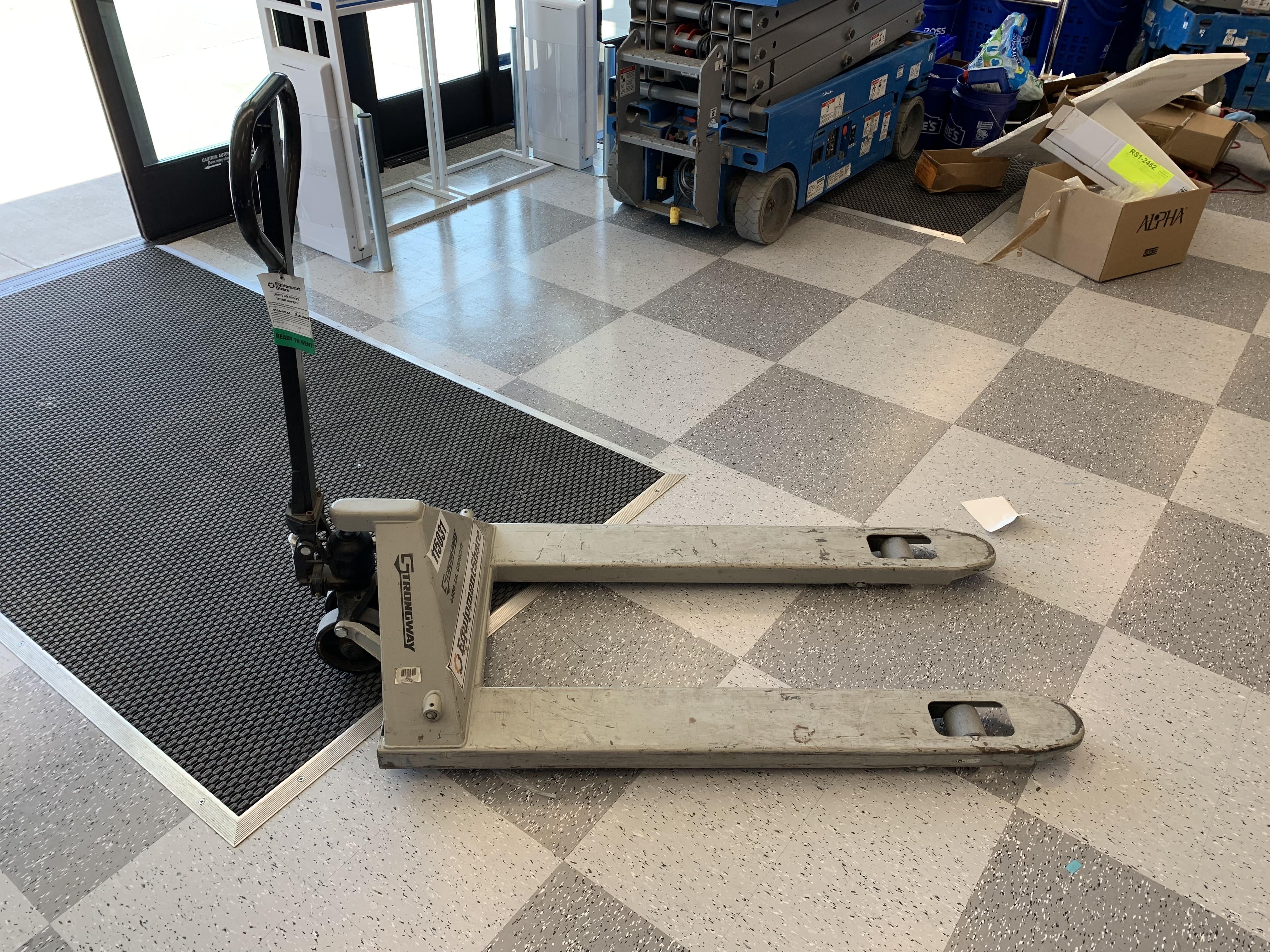 2019 STRONGWAY 4400 lb Pallet Jack