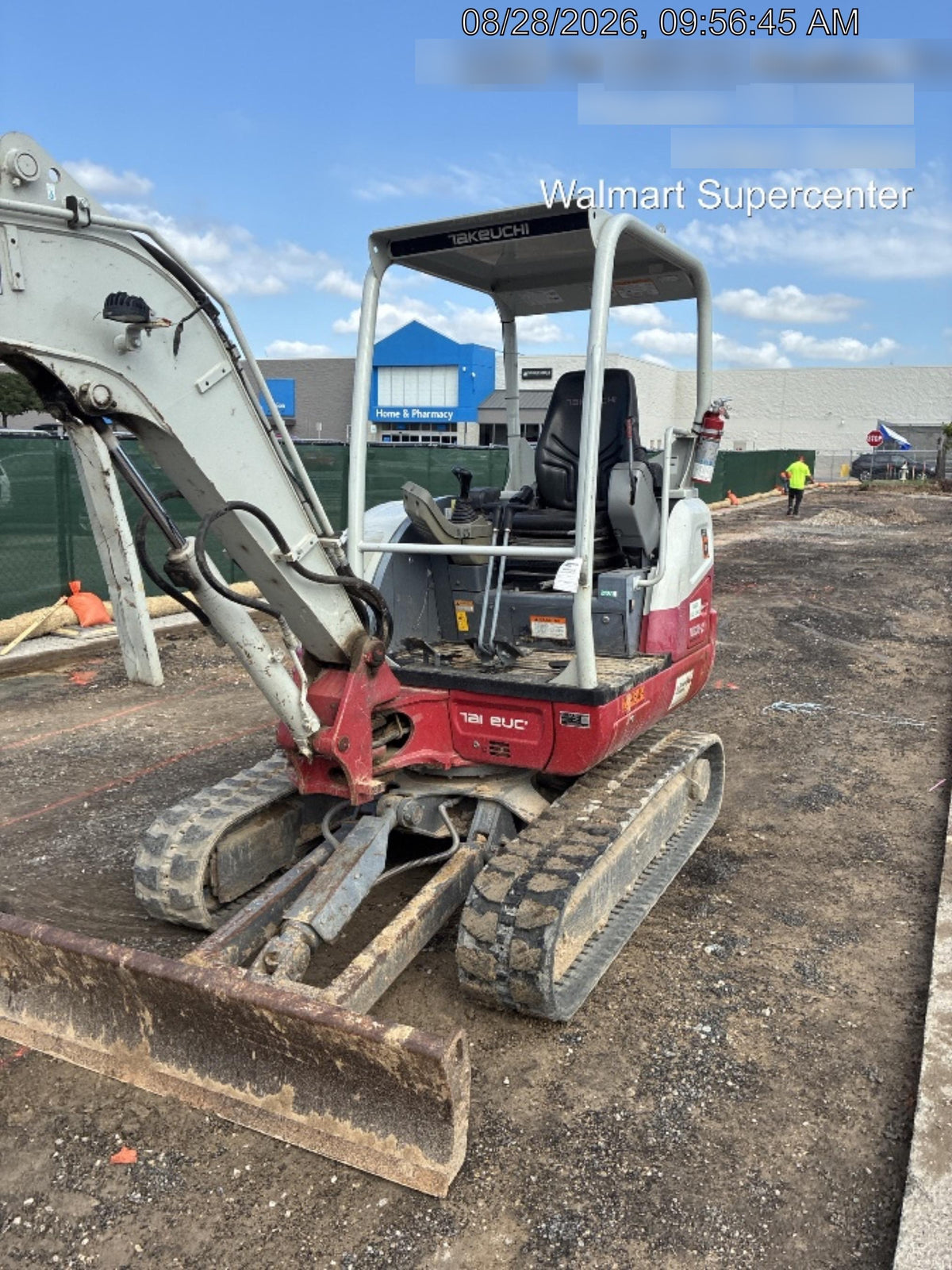 2022 TAKEUCHI TB235-2R