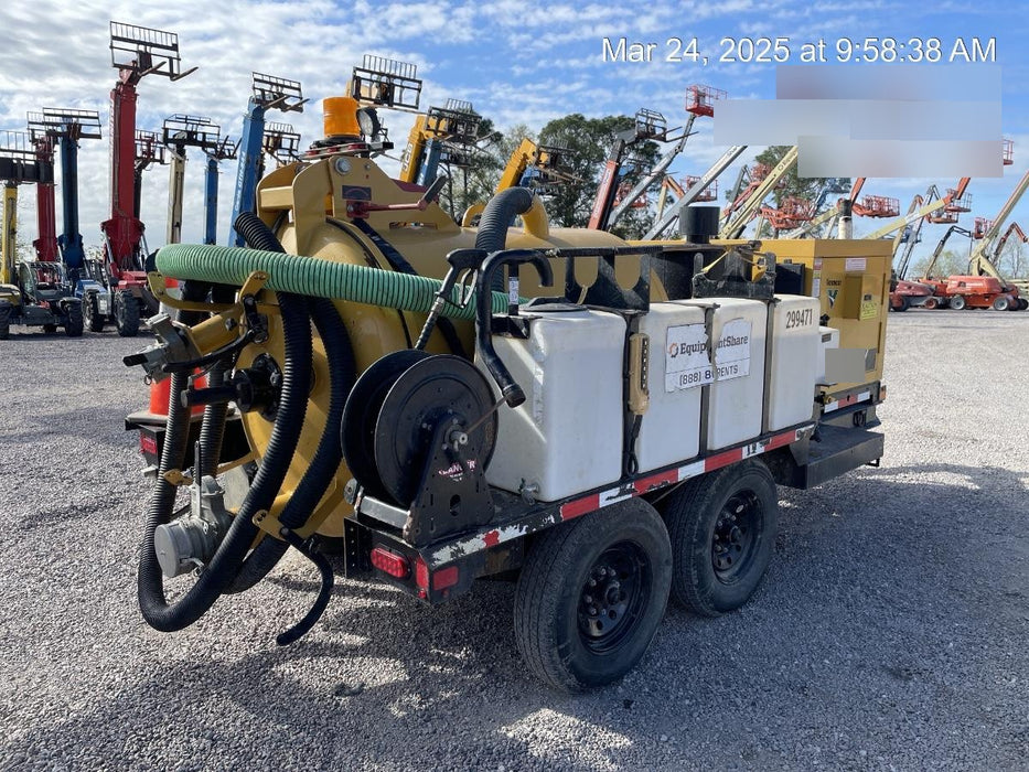 2023 Vac-Tron LP573XDT T4 Koehler Diesel Engine, 500 Gallon Debris Tank, x2 100 Gallon Water Tanks