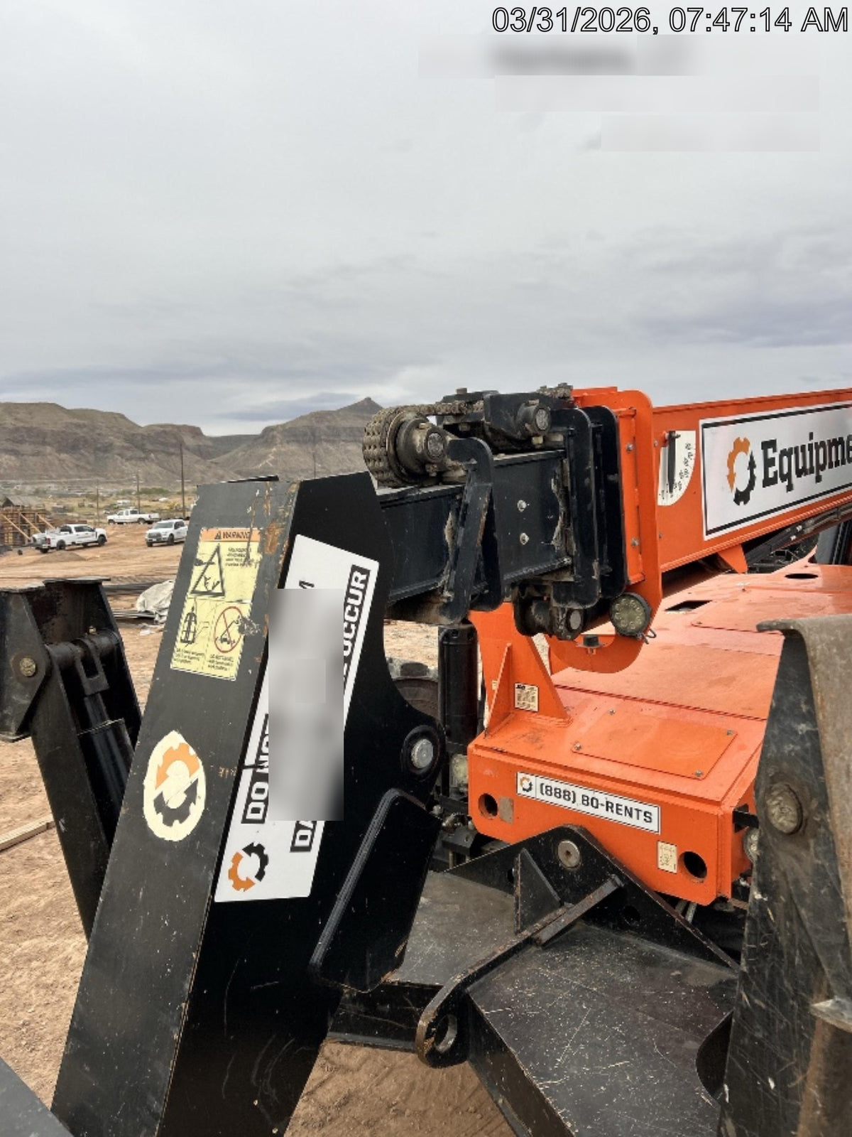 2020 Skytrak 10054 Cab/Heat/Air, Solid Tires, Work Lights, Beacon, Aux Hydraulics, Back up Alarm, Lifting Eye, ES Decals