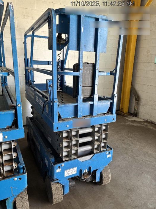 2020 Genie GS-1930 Solid Non Marking Tires, Beacon, Folding rails with half height swing gate
