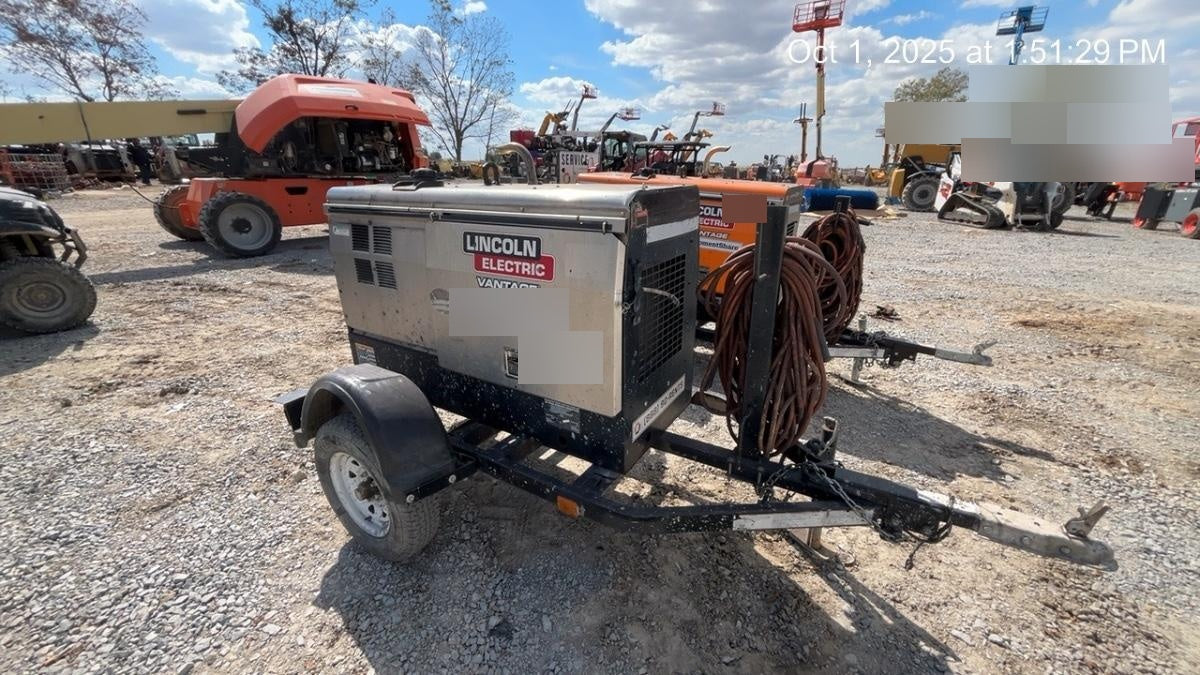 2019 Lincoln Electric Vantage 322 Welder Ready-Pak 3, Two wheel trailer, Fender and Light kit, Cable Rack